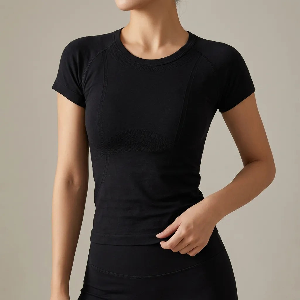 Mila — Seamless training tee