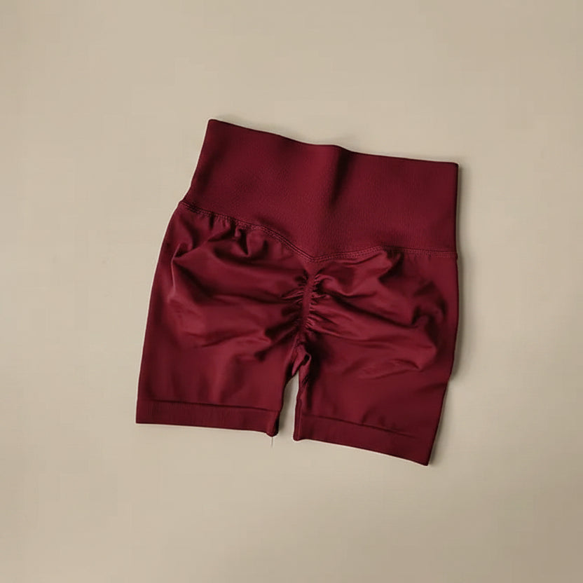 Bella — Ribbed scrunch shorts