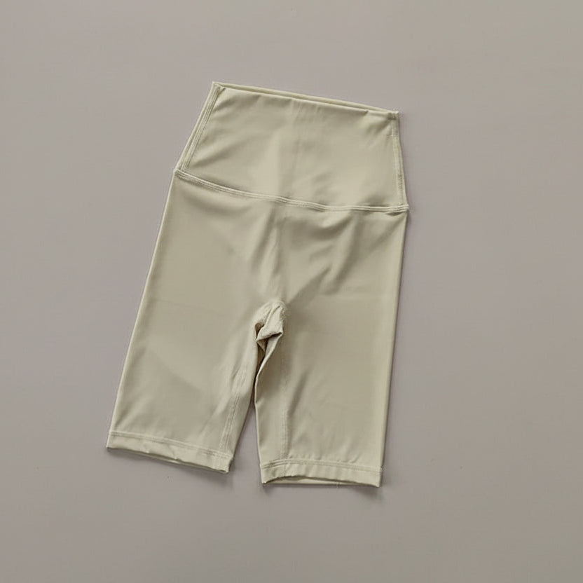 Tess — High-waist biker shorts